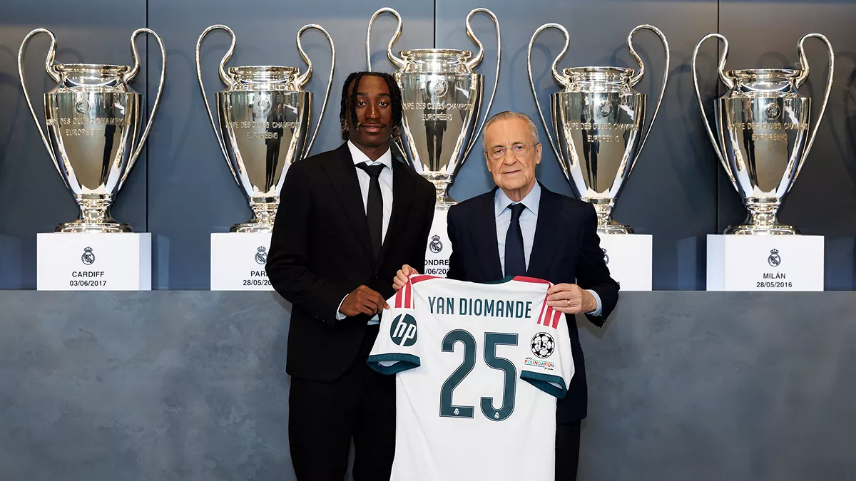 Yan Diomandé 於 2026 年 8 月 25 日正式亮相皇家馬德里。圖片來源：Real Madrid C.F.／Víctor Carretero